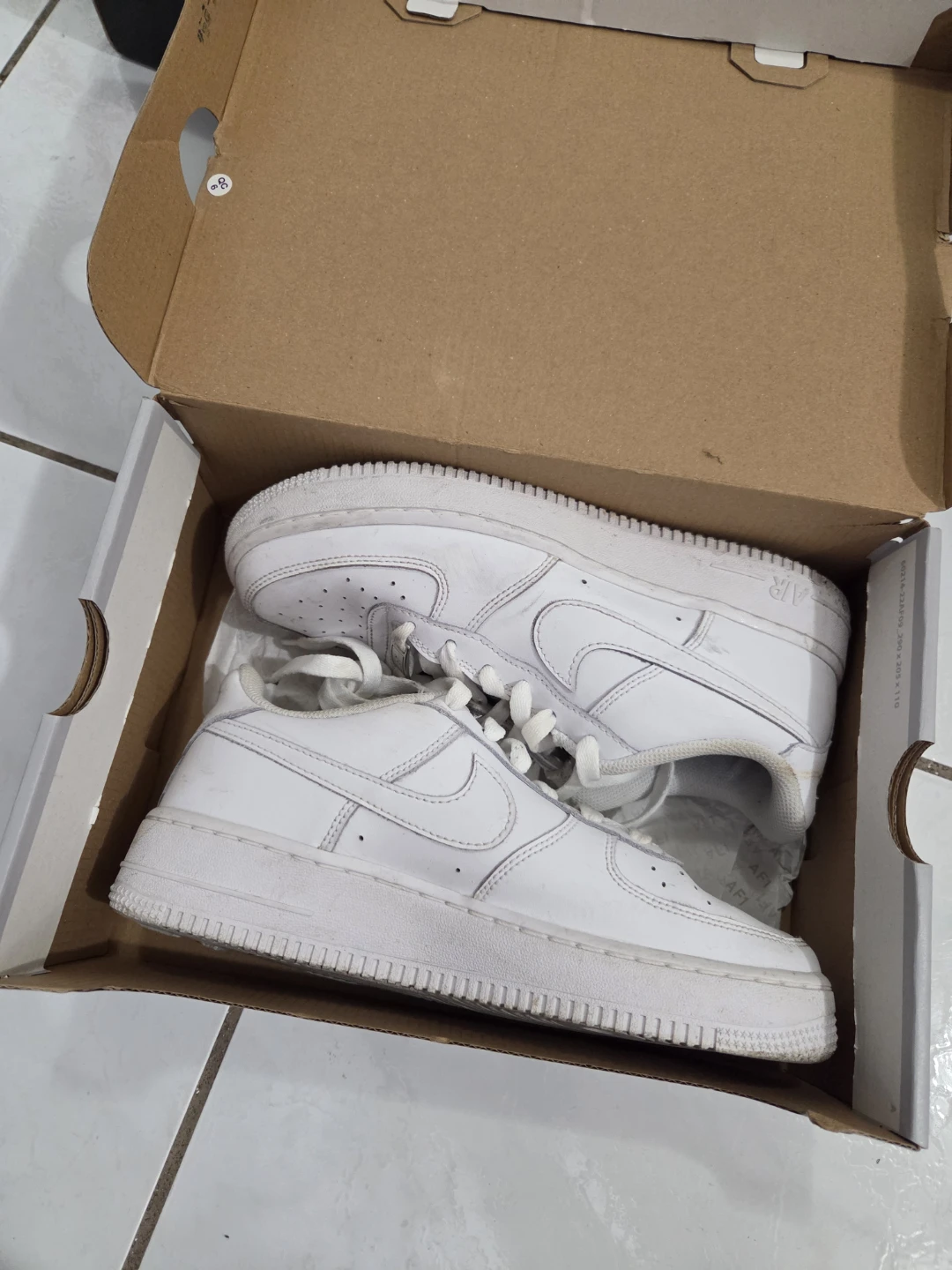 Air Force 1 - youth size 6.5y