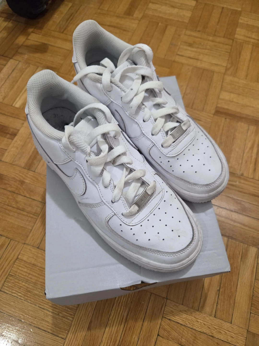 Air Force 1 - youth size 6.5y - photo 2