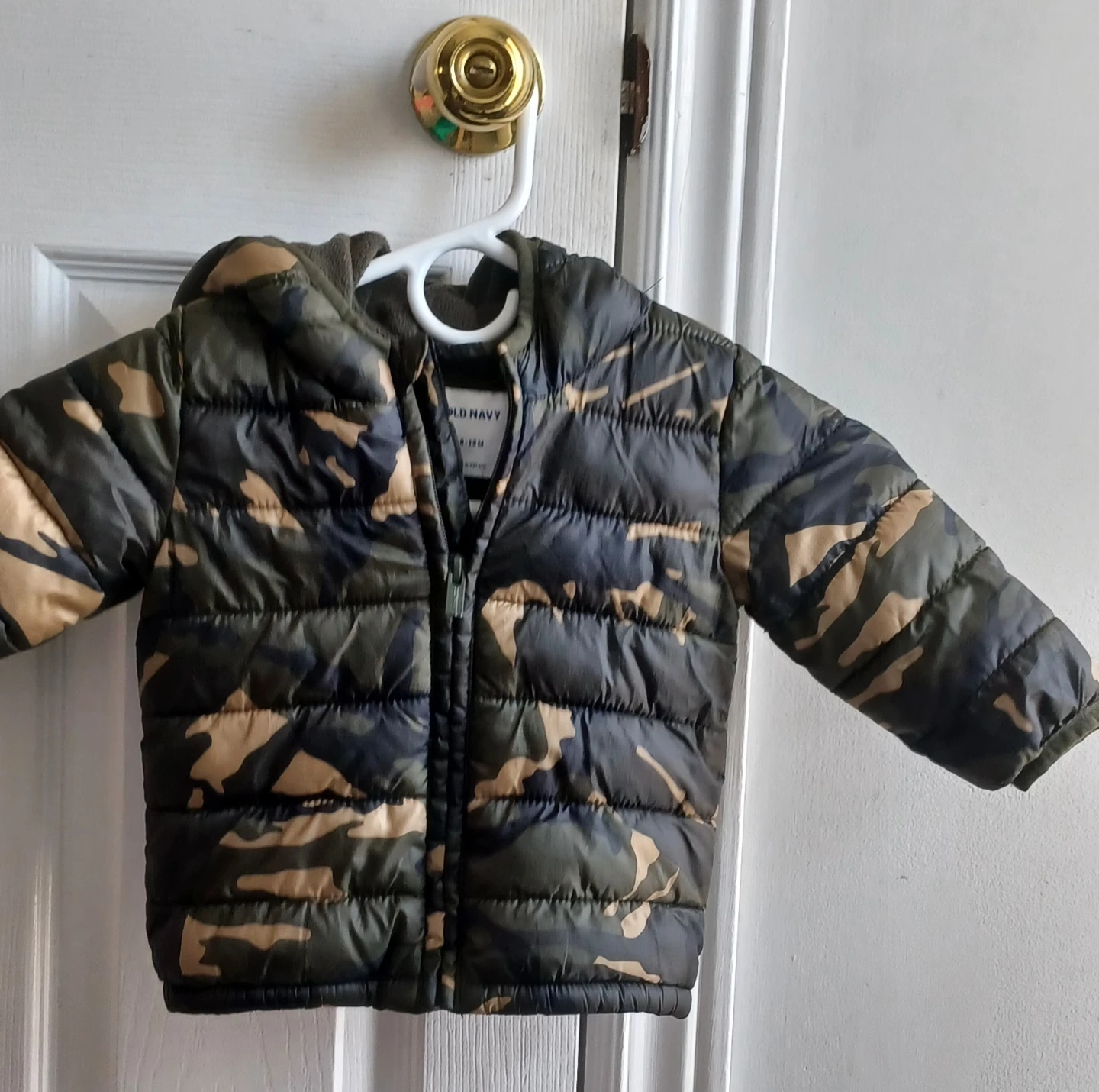 Old Navy Camouflage Puffer Jacket - 6-12 Months