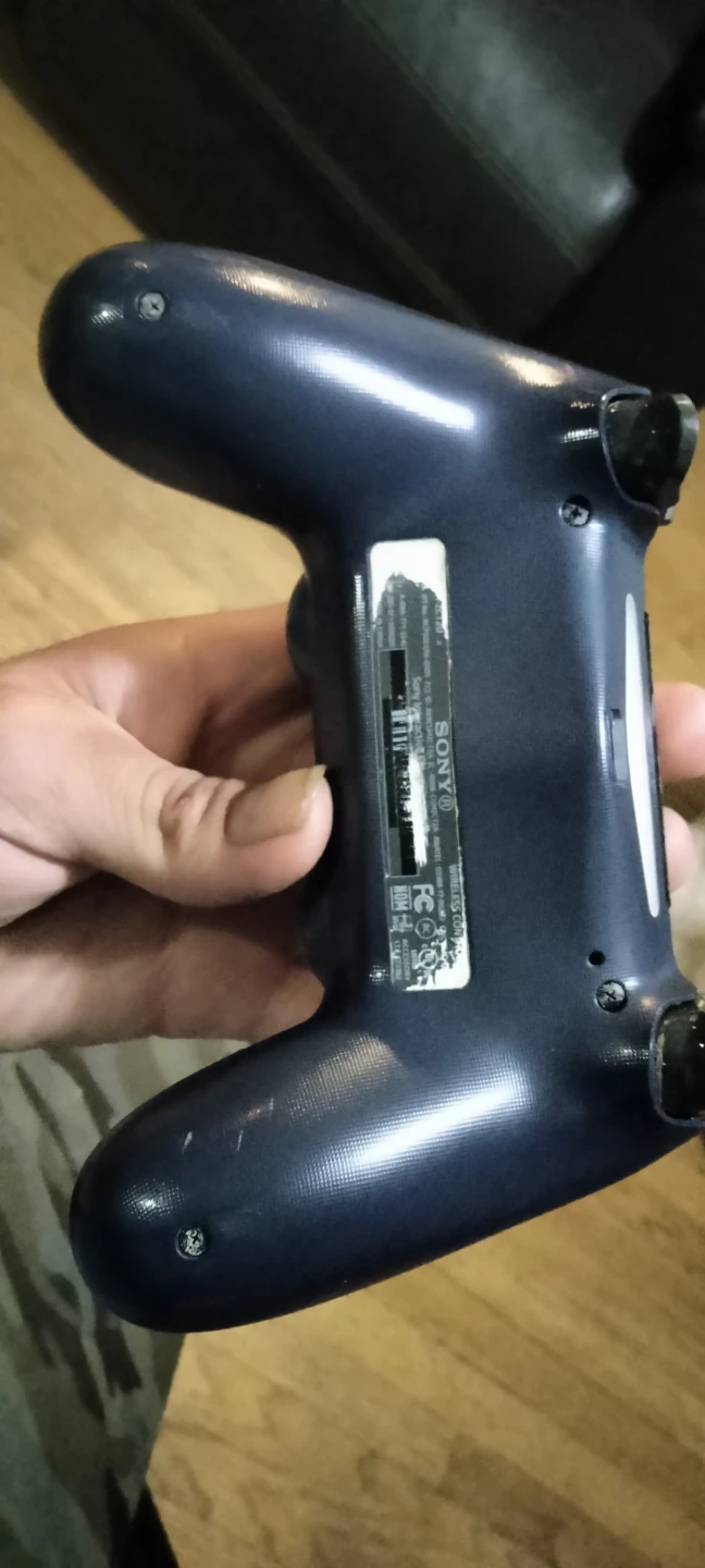 DualShock 4 Wireless Controller (PS4) - photo 3