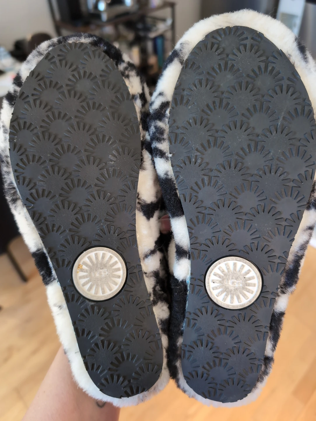 Ugg Fluff Yeah Slide Slippers Black White Tie Dye - photo 2