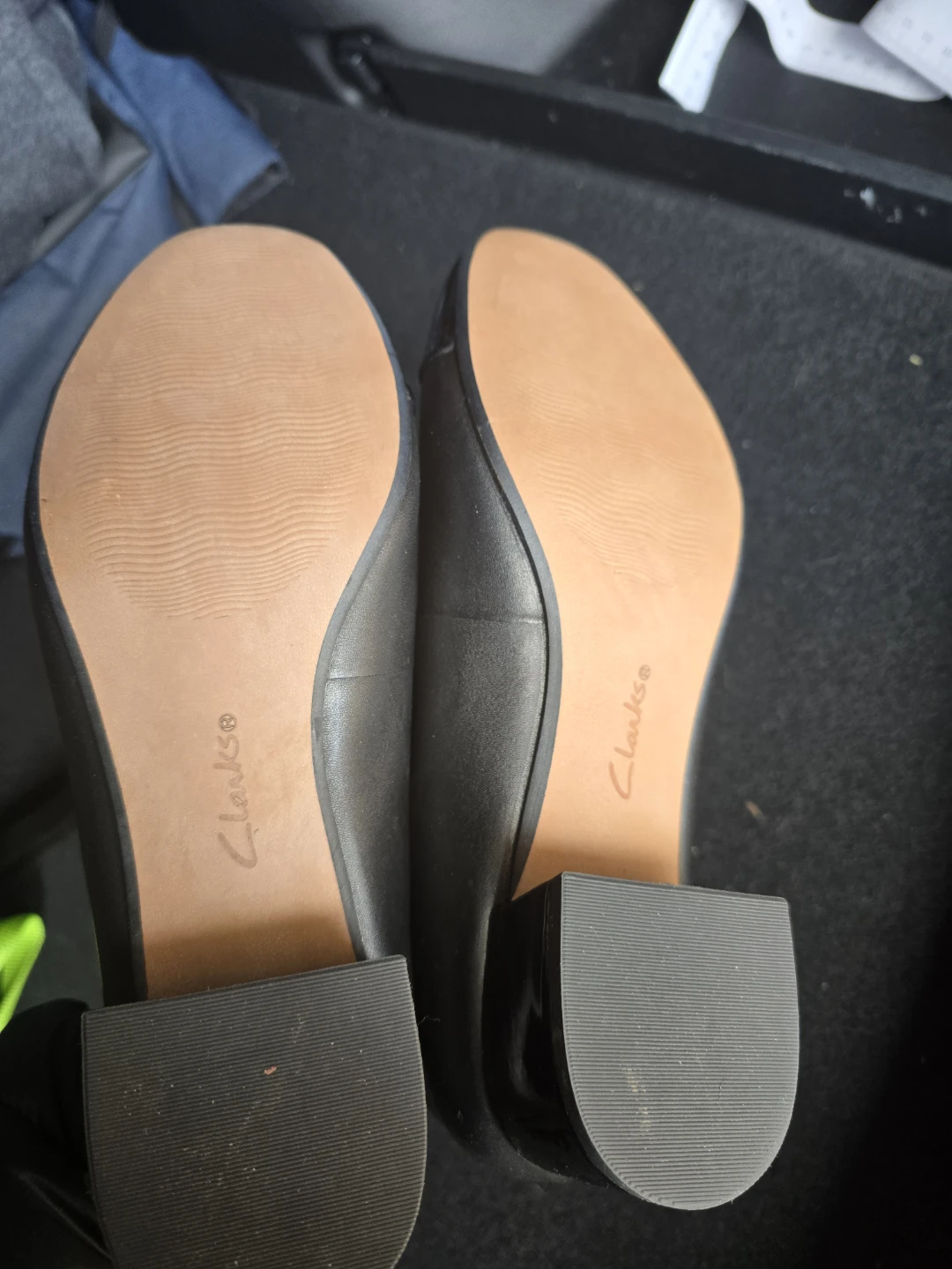Clarks Women's Black Leather Block Heels - photo 2