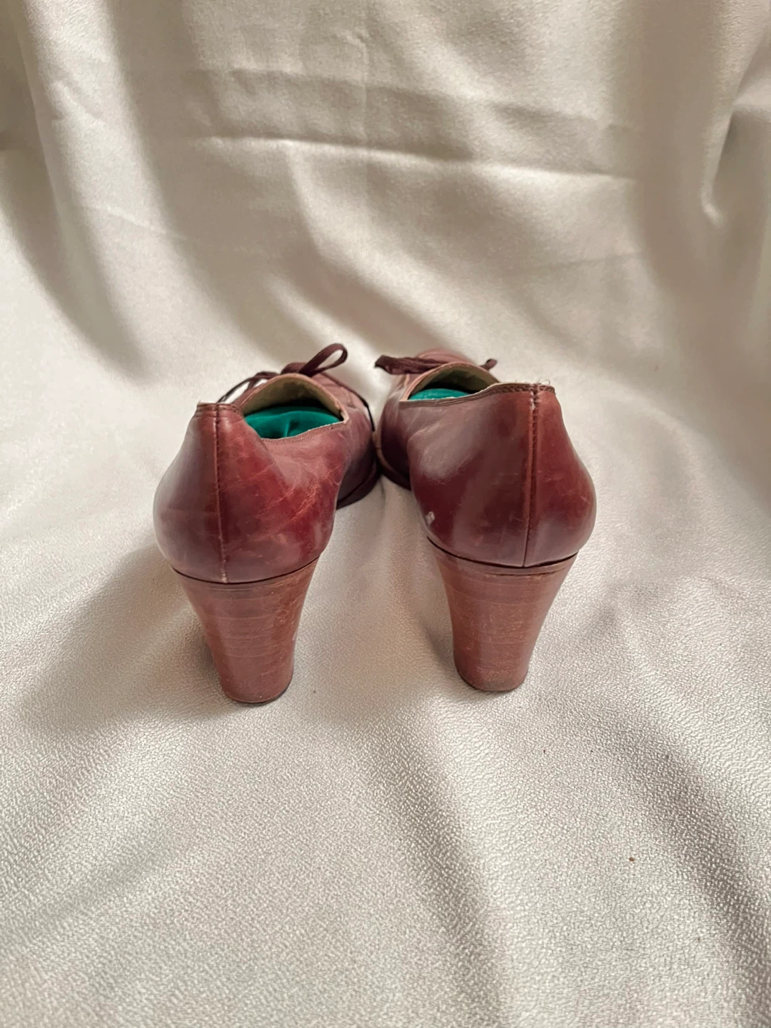 Vintage Leather Salvator Ferragamo Oxford Heels - photo 3