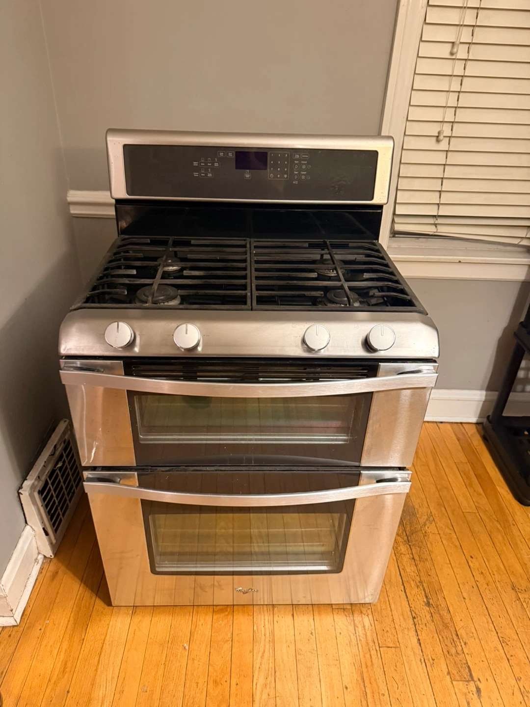 Whirlpool Stainless Steel Gas Range with Double Oven - photo 3