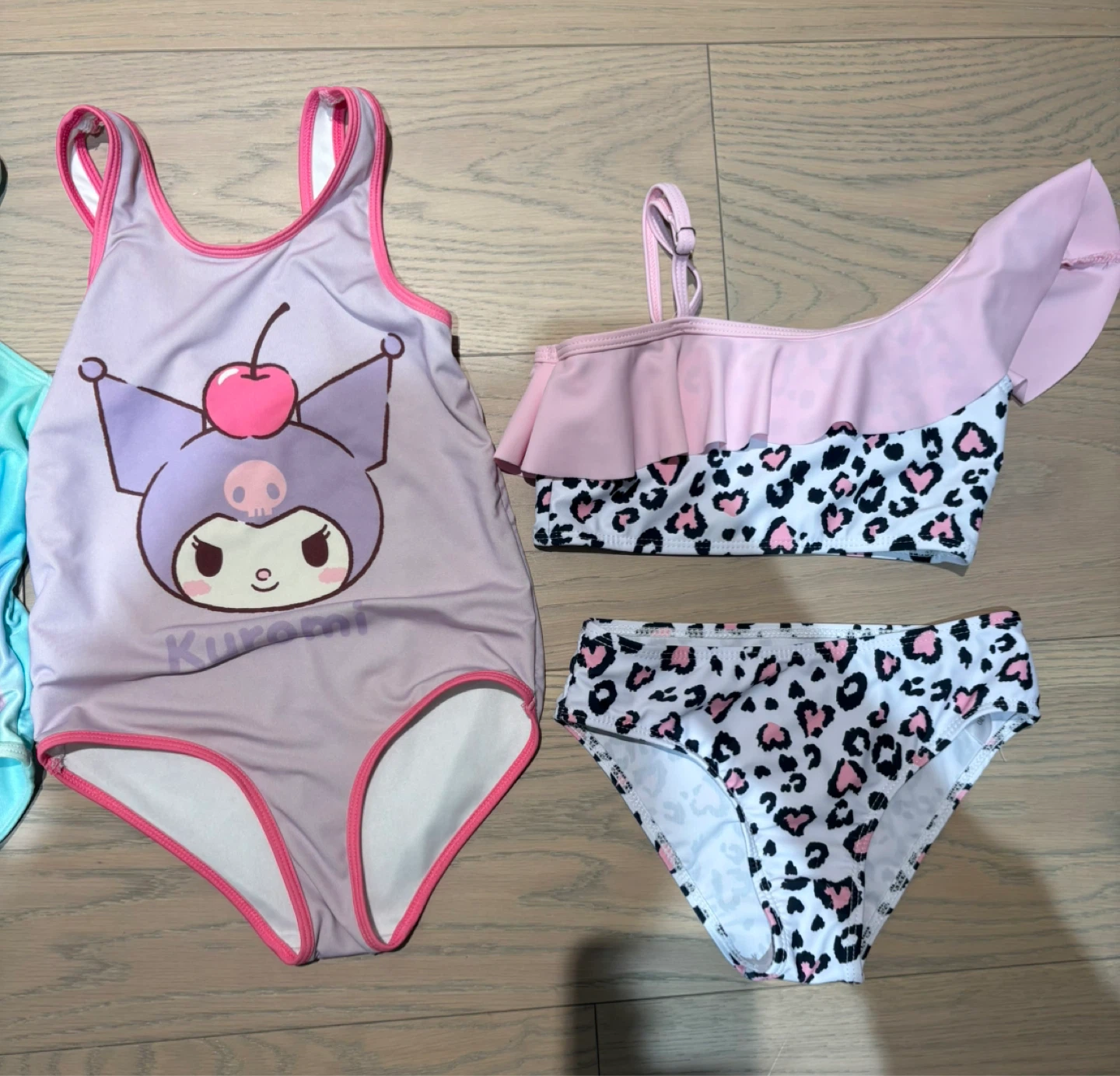 Girls' Swimwear Lot - Frozen & Kuromi sizes 4/6, 6/7 and 7/8 - photo 4