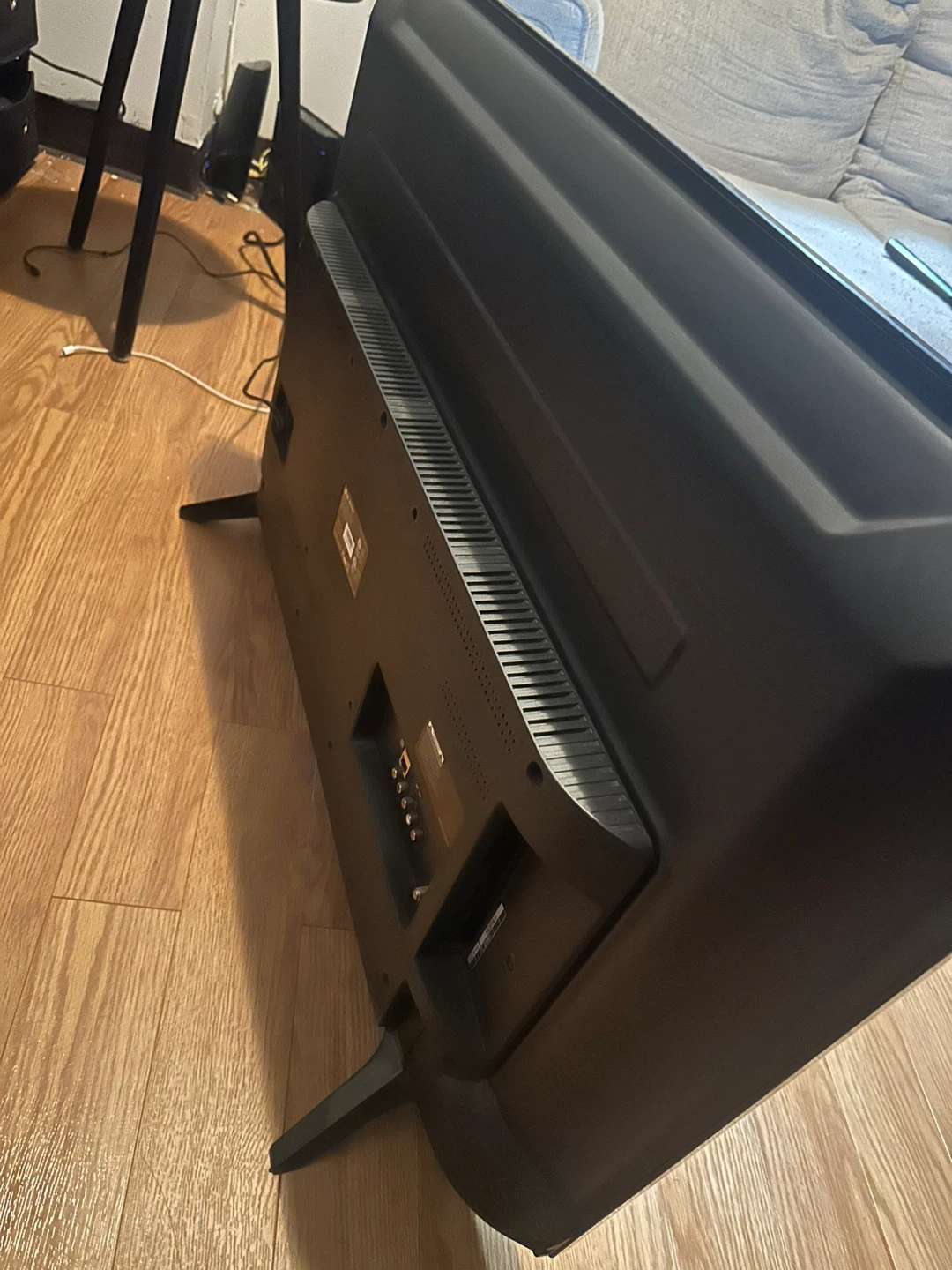 LG 43" Smart 4K UHD TV - photo 3