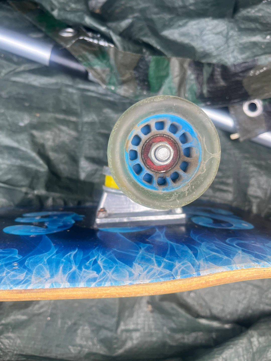 Flip-Top Skateboard - photo 3