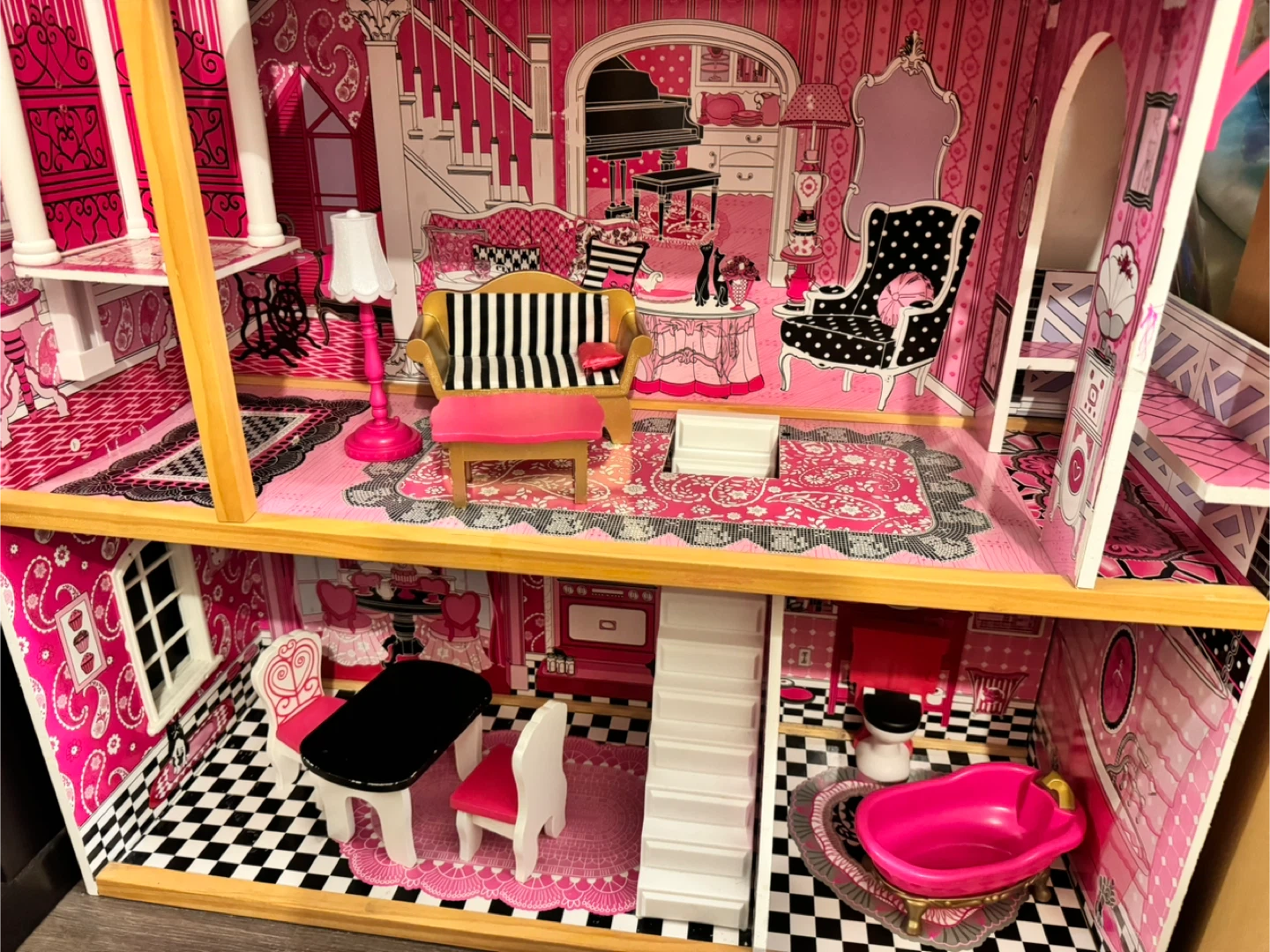 Pink Dollhouse with Furniture - photo 5