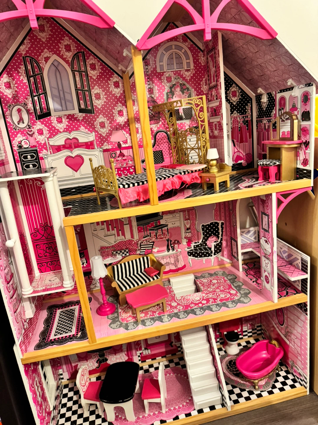Pink Dollhouse with Furniture - photo 3