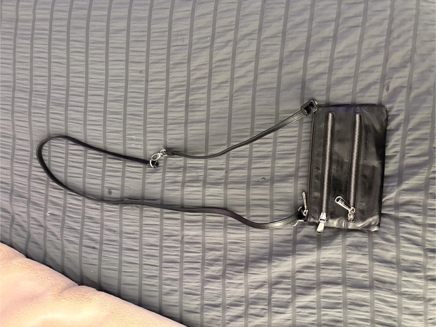Hobo Black Leather Double Zip Crossbody Bag - photo 2