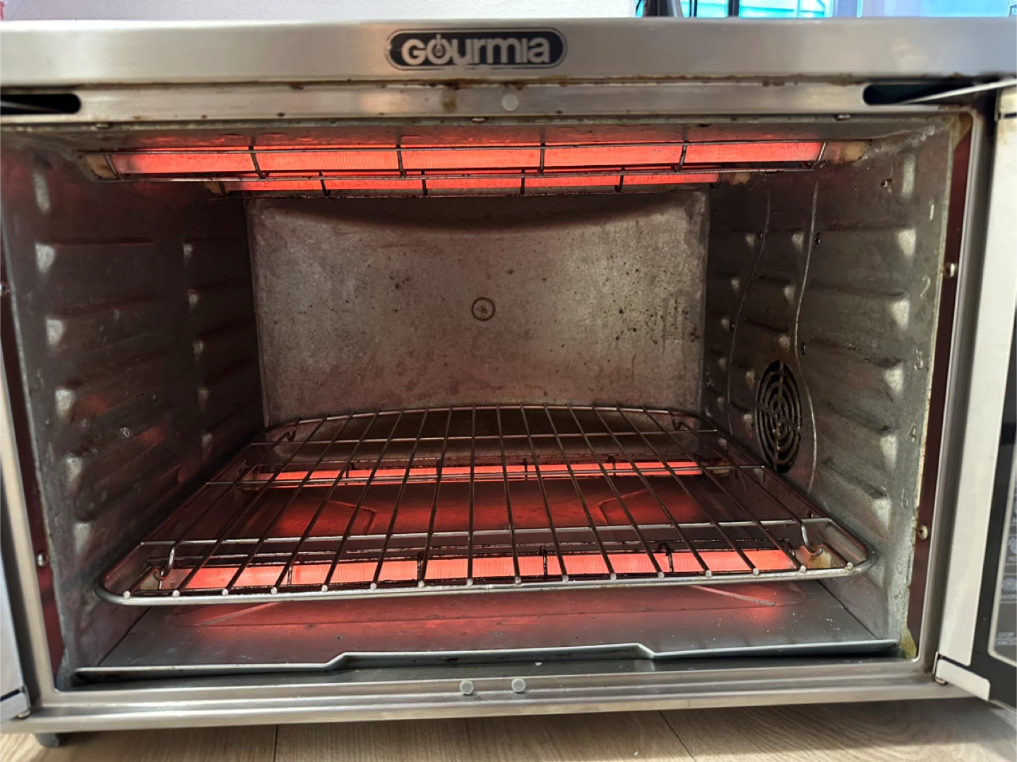 Gourmia Digital Air Fryer Toaster Oven as is - photo 2