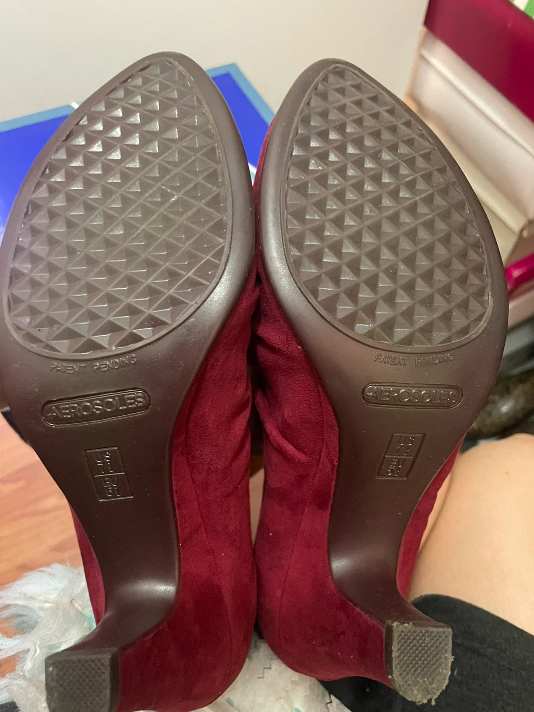 Aerosoles Red Suede Zip Ankle Boots - photo 3