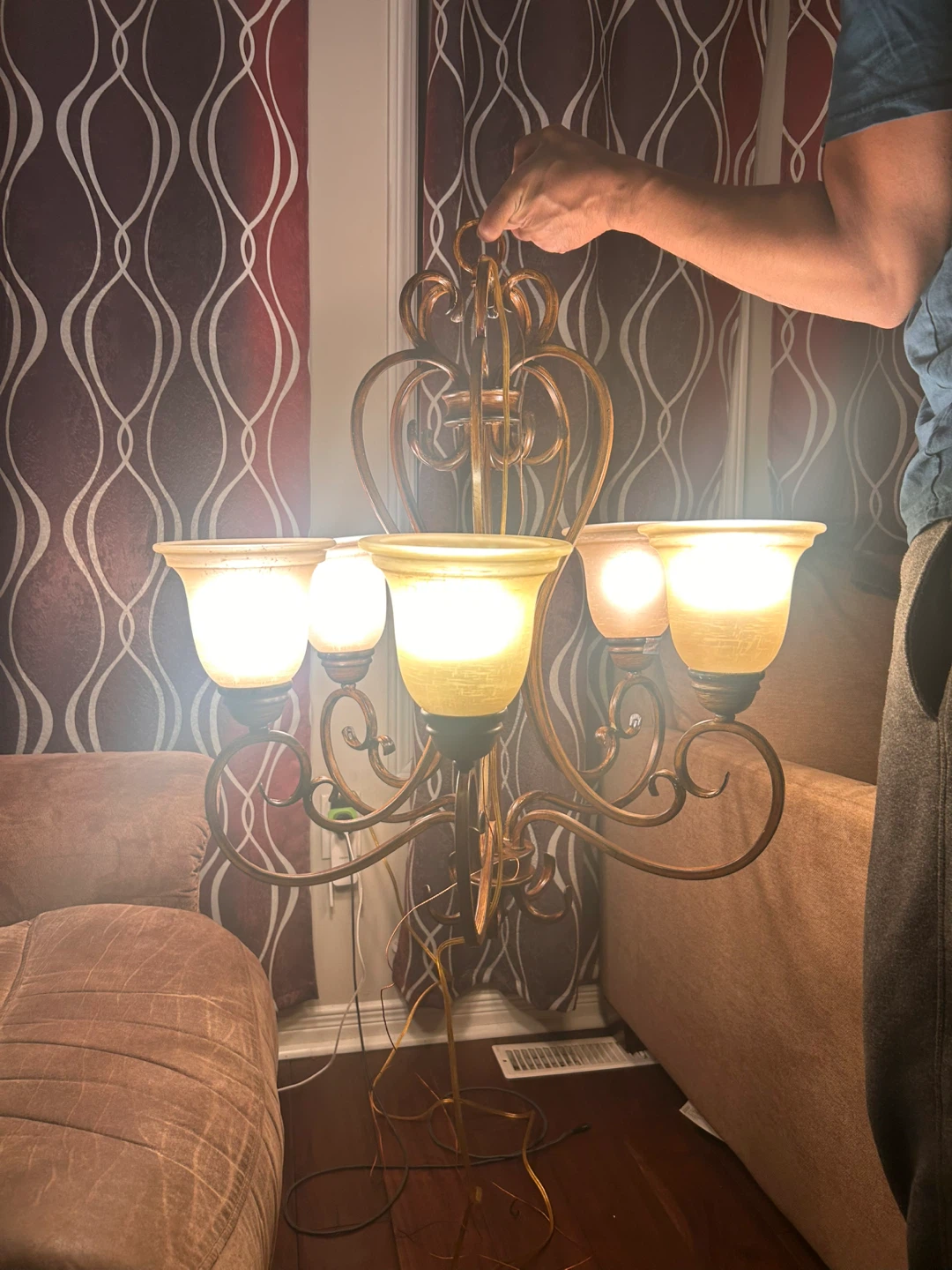 EPIC LIGHTING PRADO CHANDELIER LIGHT