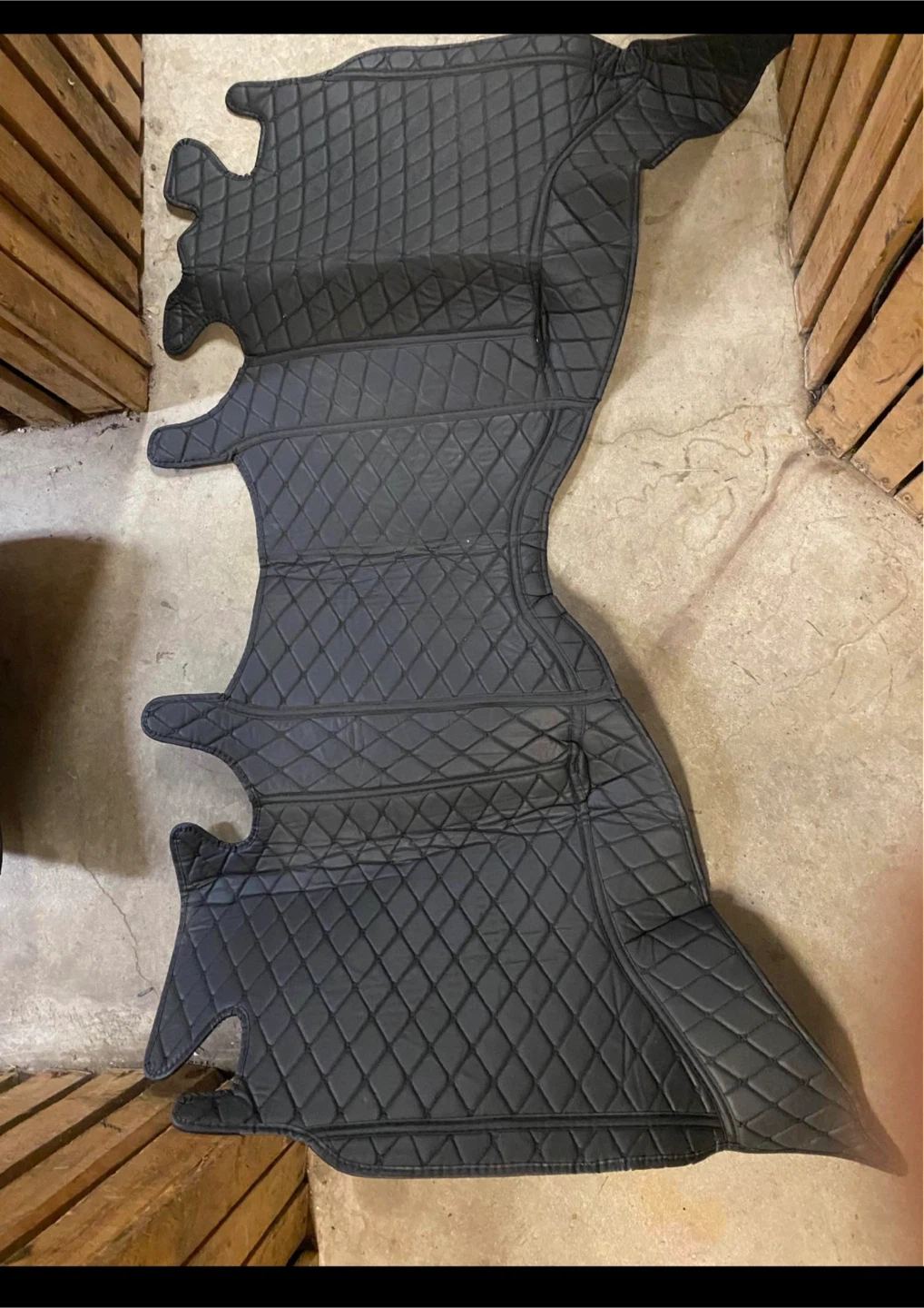 Black Quilted Car Floor Mats Set - photo 2