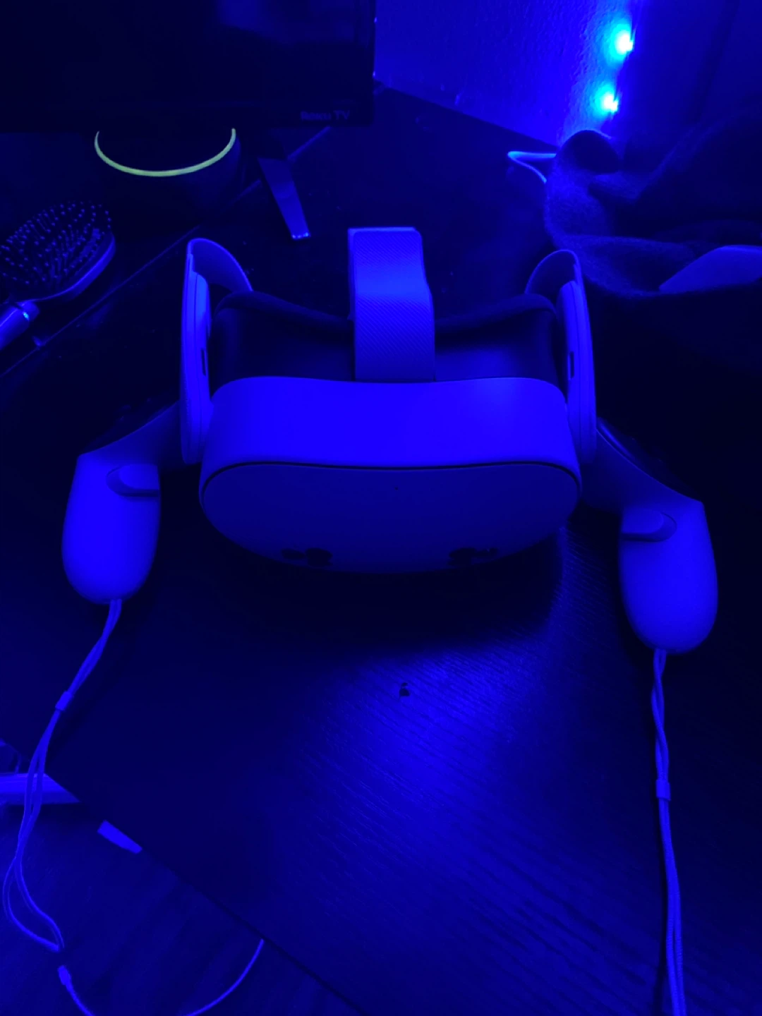 Oculus Quest 3s VR Headset with Controllers for trade