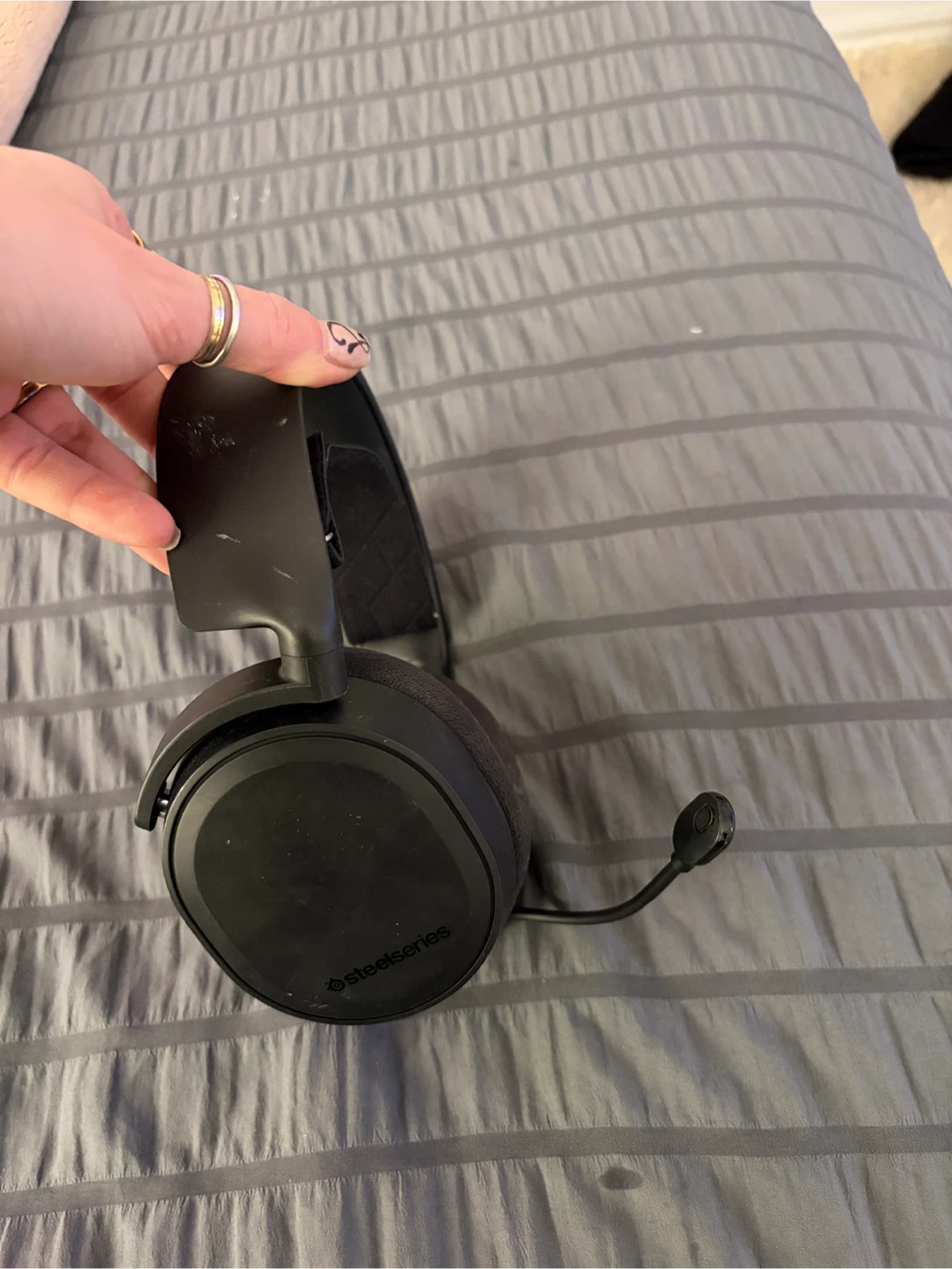 SteelSeries Arctis 3 Bluetooth Gaming Headset - photo 3