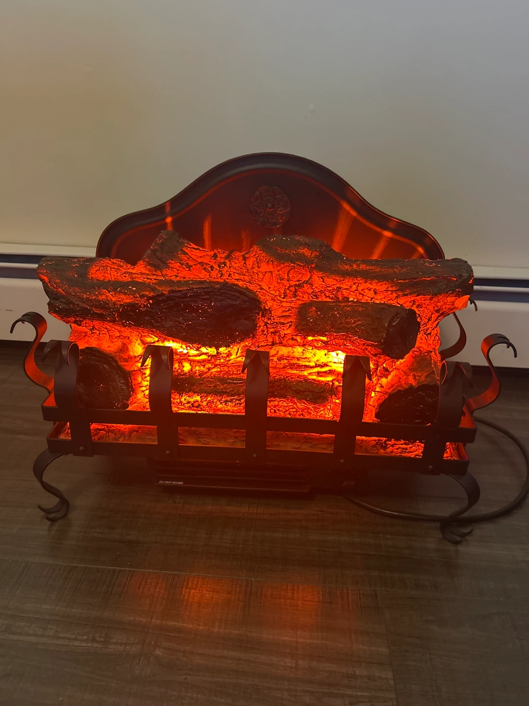 Electric Fireplace Log Set with Embers