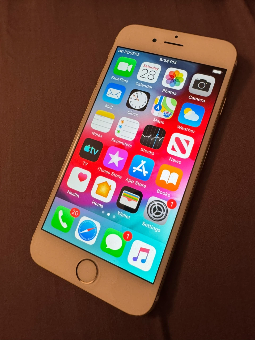 iPhone 6 - photo 2
