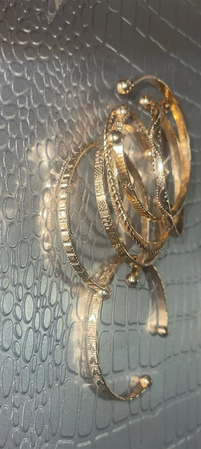 Set of 5rose gold -Bangles
