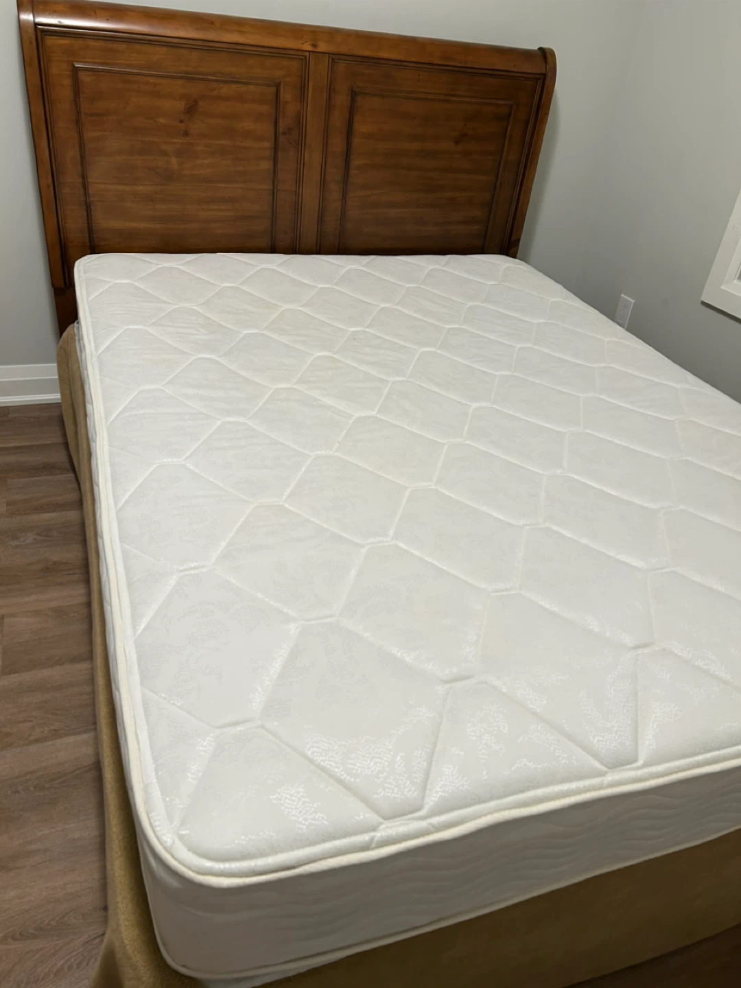 White Quilted Mattress, box spring, head board, bed rails - photo 2