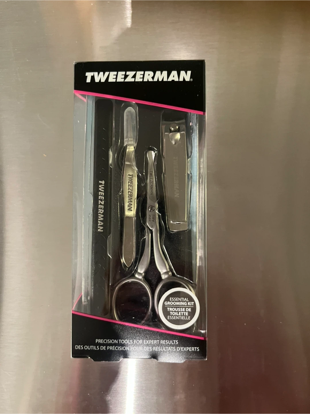 Tweezerman Essential Grooming Kit