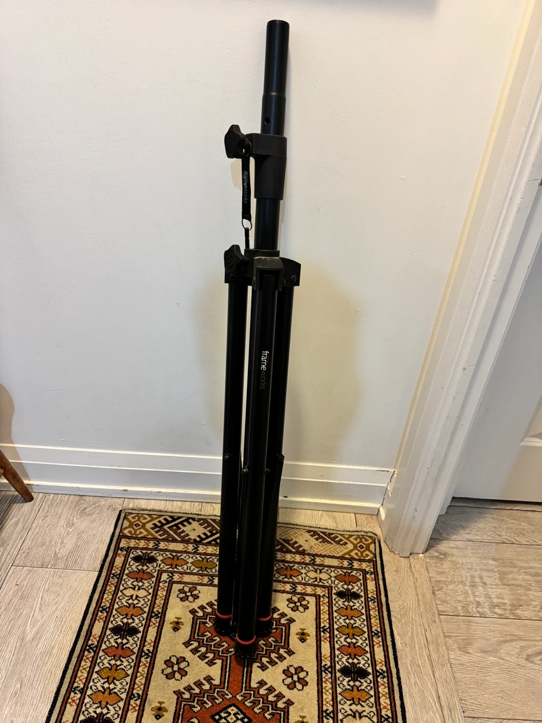 Frameworks Speaker Stand - photo 2