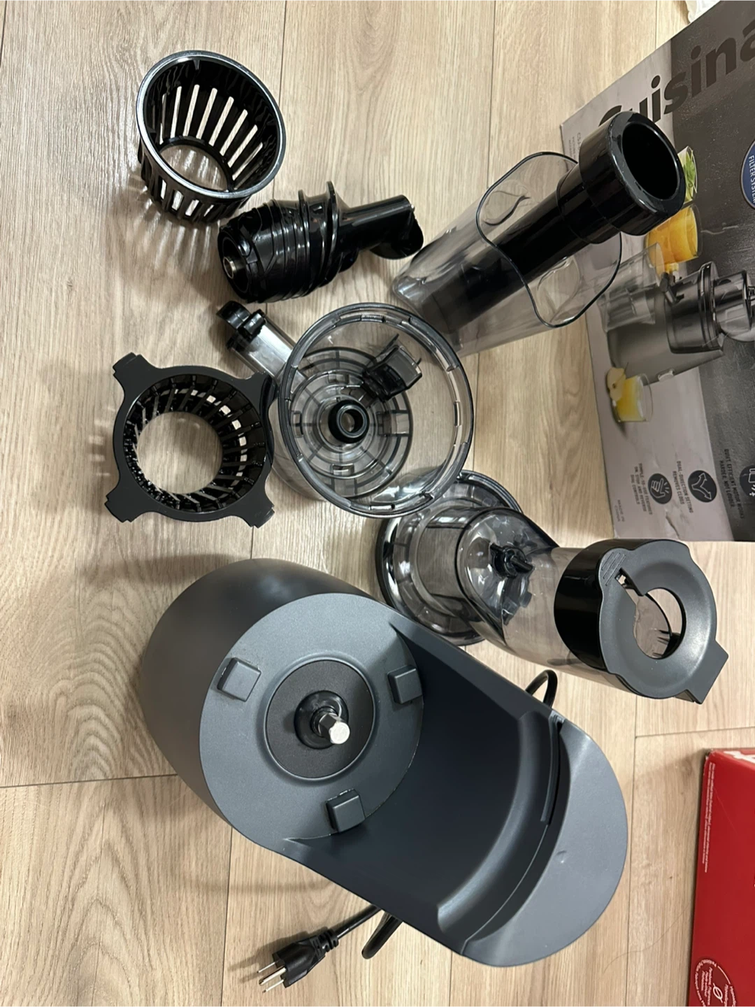 Cuisinart Slow Juicer - photo 2