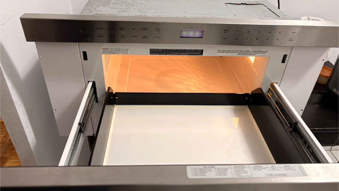 Wolf Gourmet MD30TE/S Microwave Oven - photo 2