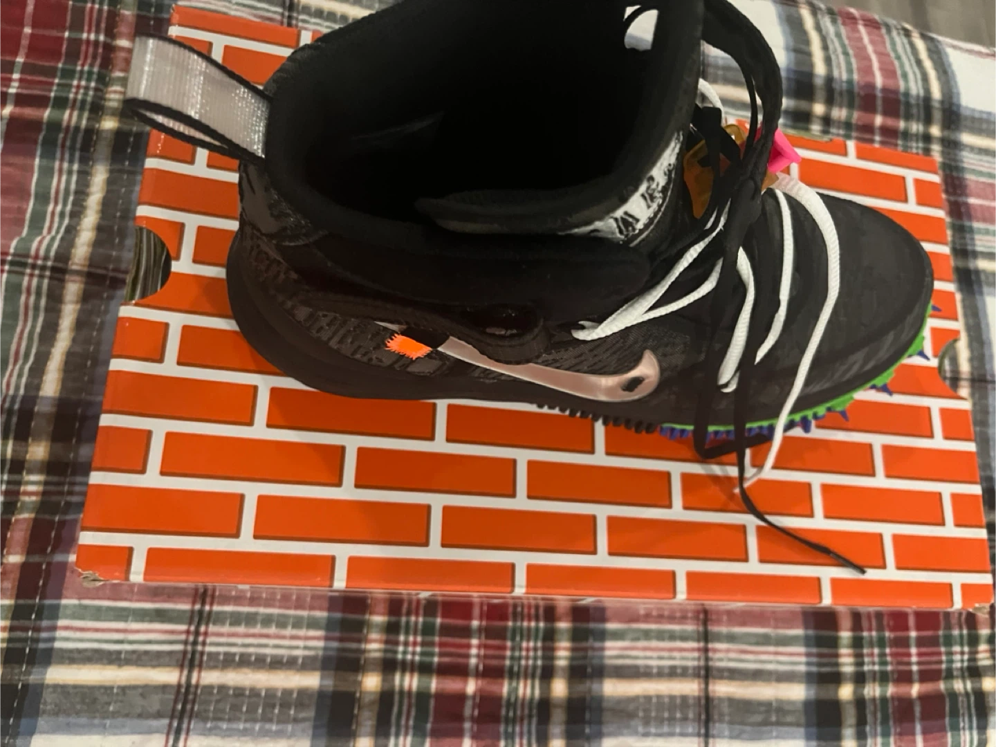 OFF-WHITE c/o NIKE Black Sneaker with Orange Swoosh - photo 4