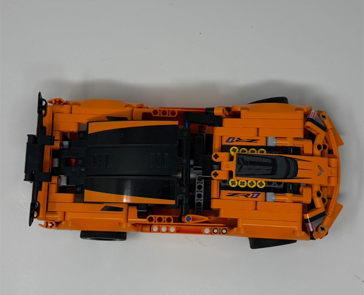 LEGO Technic Chevrolet Corvette ZR1 (42093) - photo 3