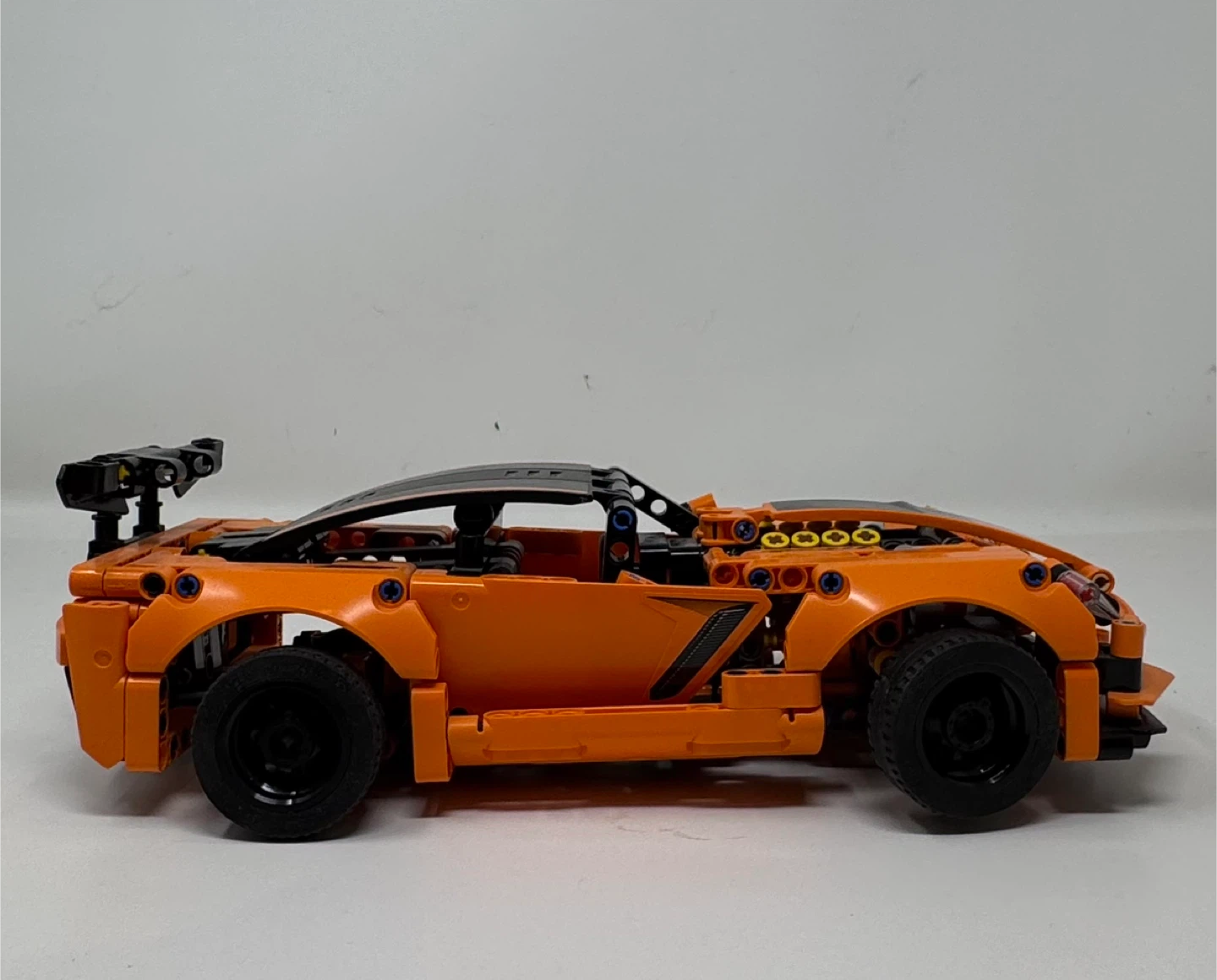 LEGO Technic Chevrolet Corvette ZR1 (42093)