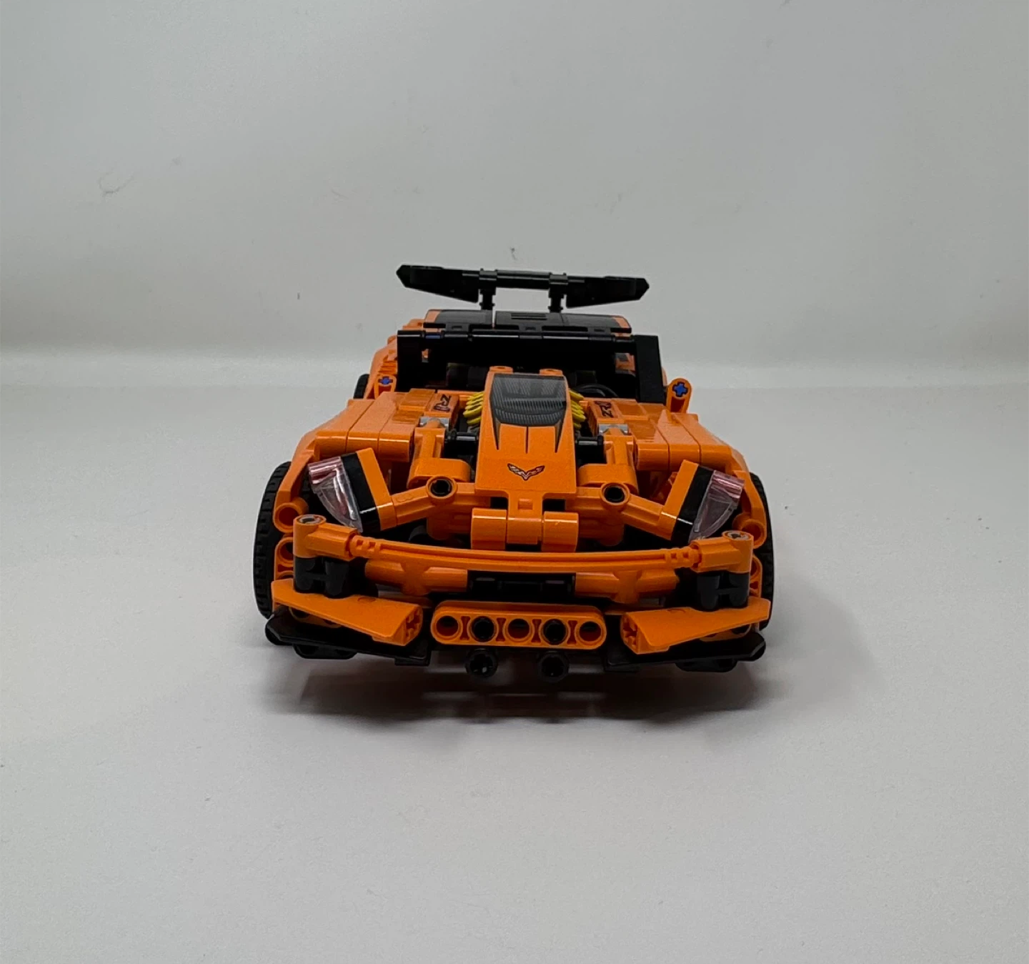 LEGO Technic Chevrolet Corvette ZR1 (42093) - photo 2