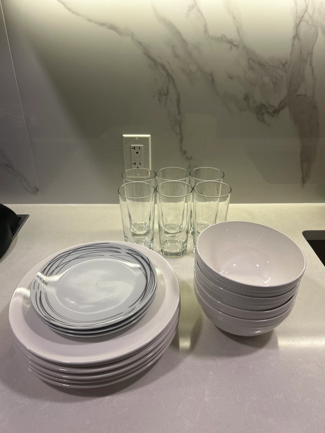 Dinnerware Set - Plates, Bowls, and Glasses