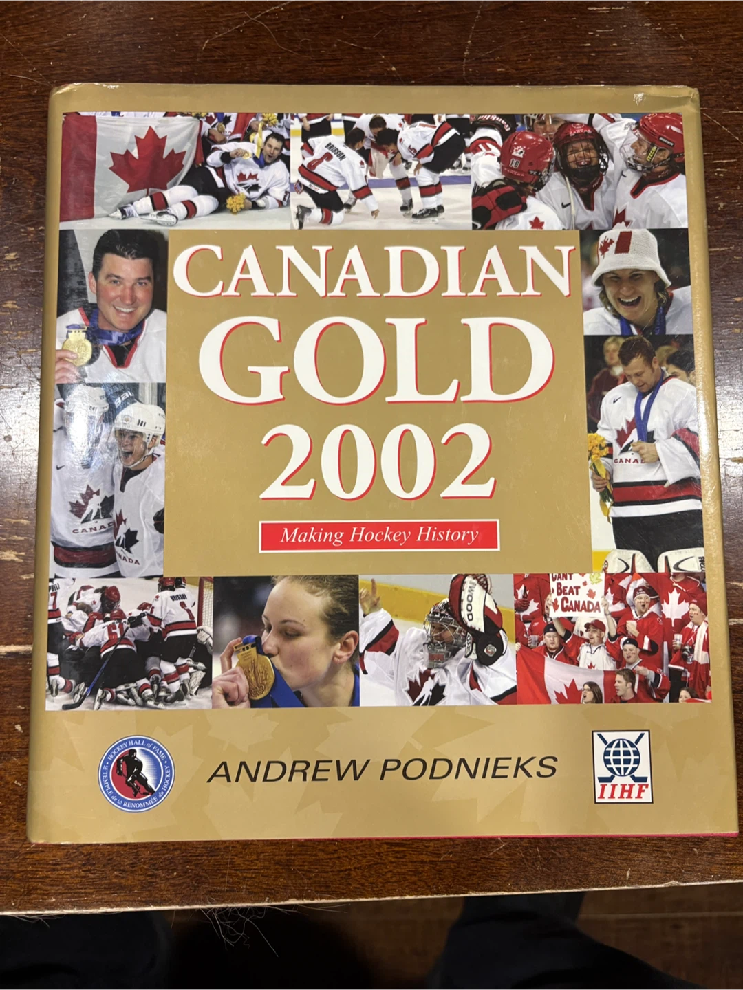 Canadian Gold 2002 men’s & women hockey book