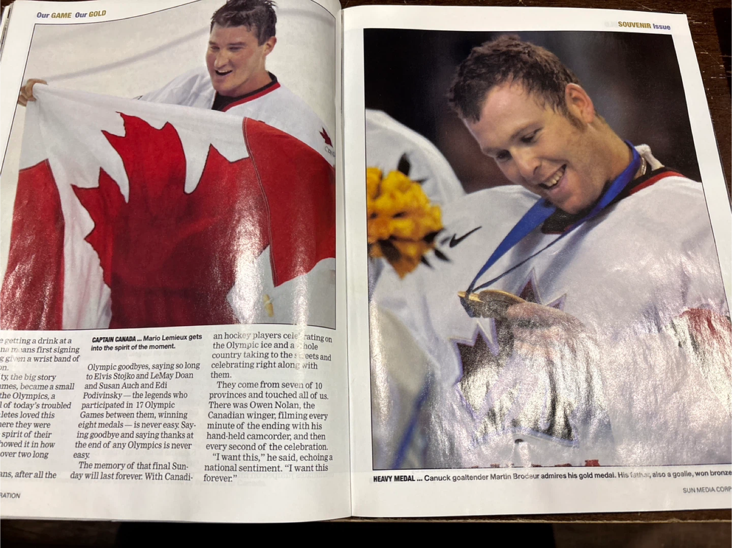 Canada Olympic 2002 Gold medal souvenir book - photo 2