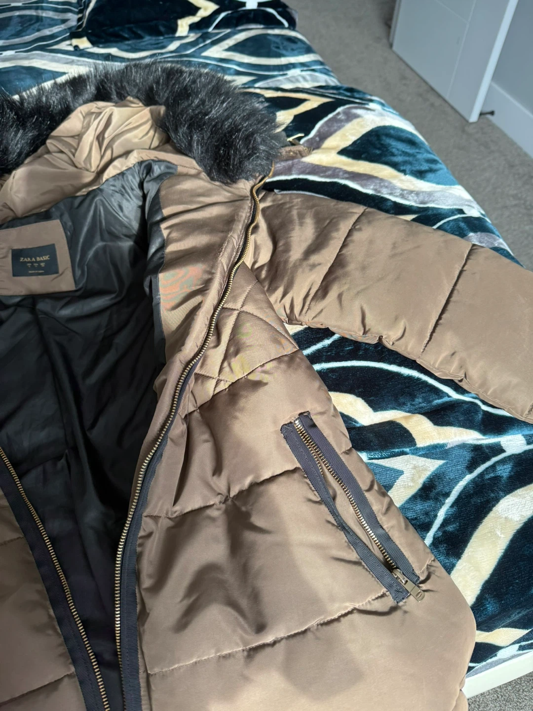 Zara Basic Brown Puffer Coat with Fur Hood - Size L - photo 4