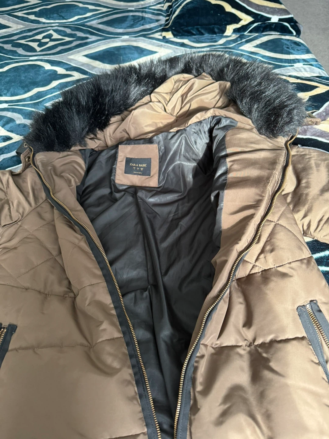 Zara Basic Brown Puffer Coat with Fur Hood - Size L - photo 5