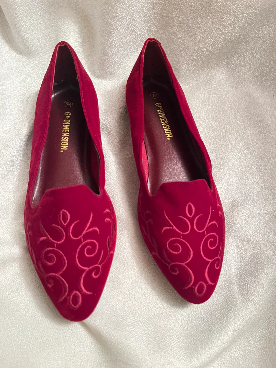 6th Dimension Burgundy Velvet Flats - Size 9M