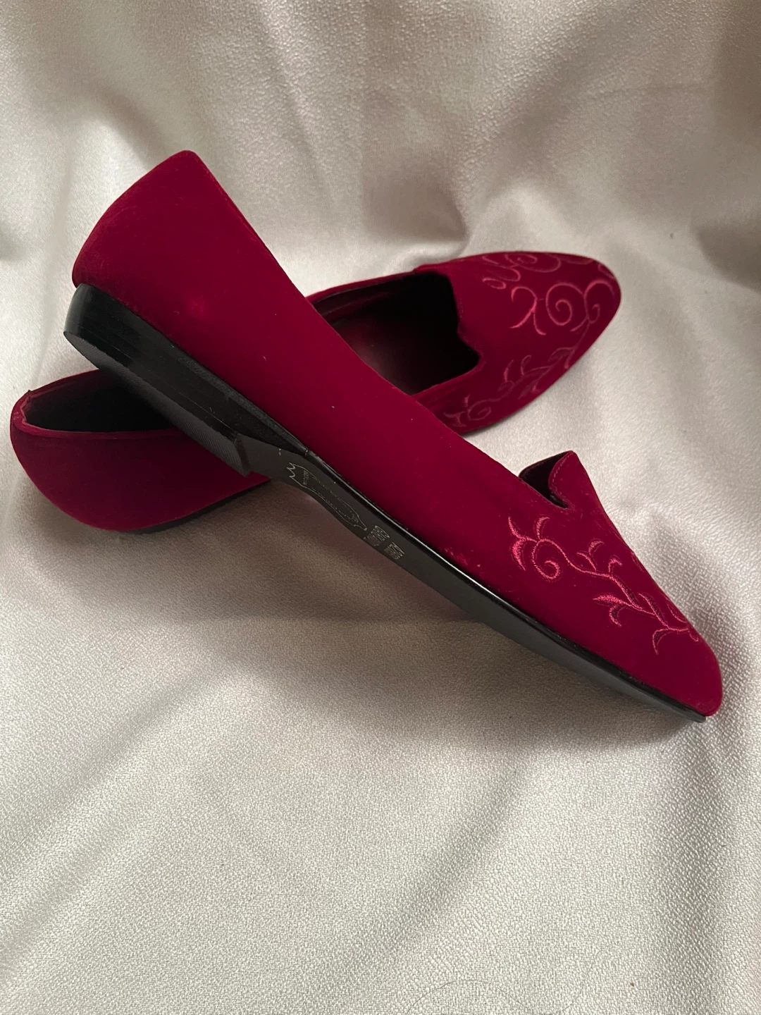 6th Dimension Burgundy Velvet Flats - Size 9M - photo 5
