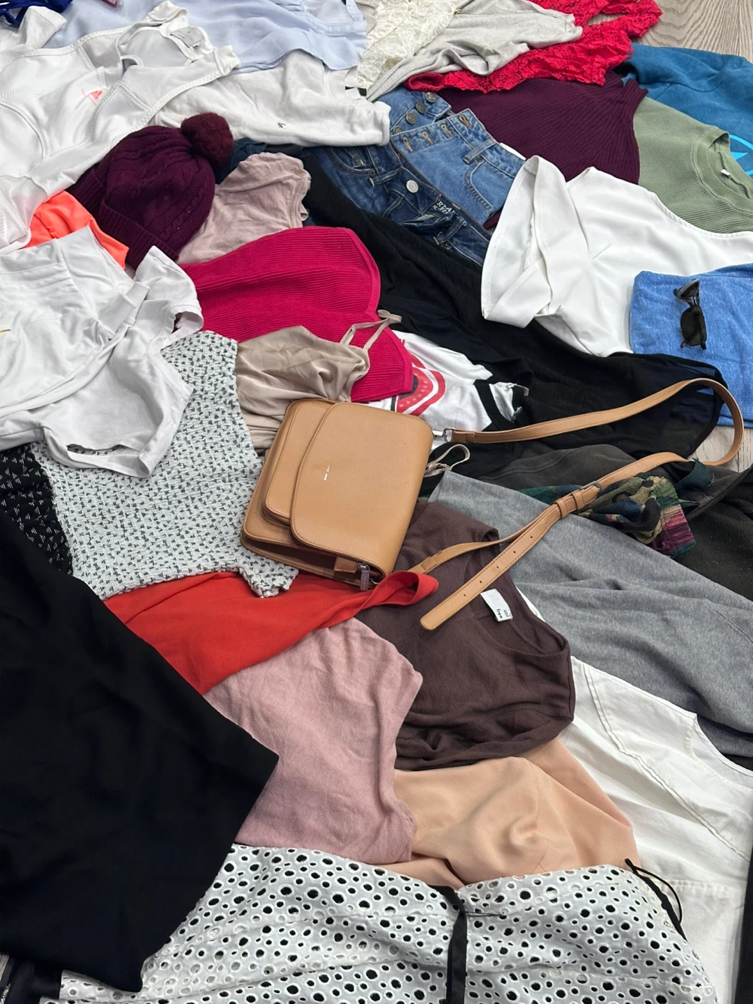 Womens clothing huge lot - photo 2