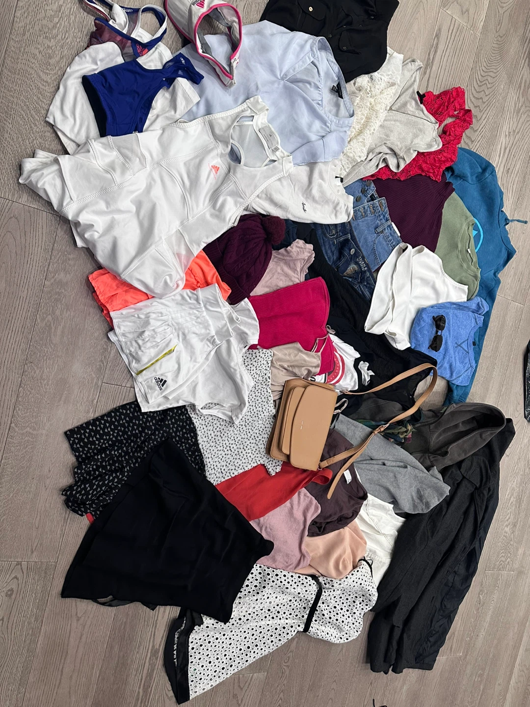 Womens clothing huge lot