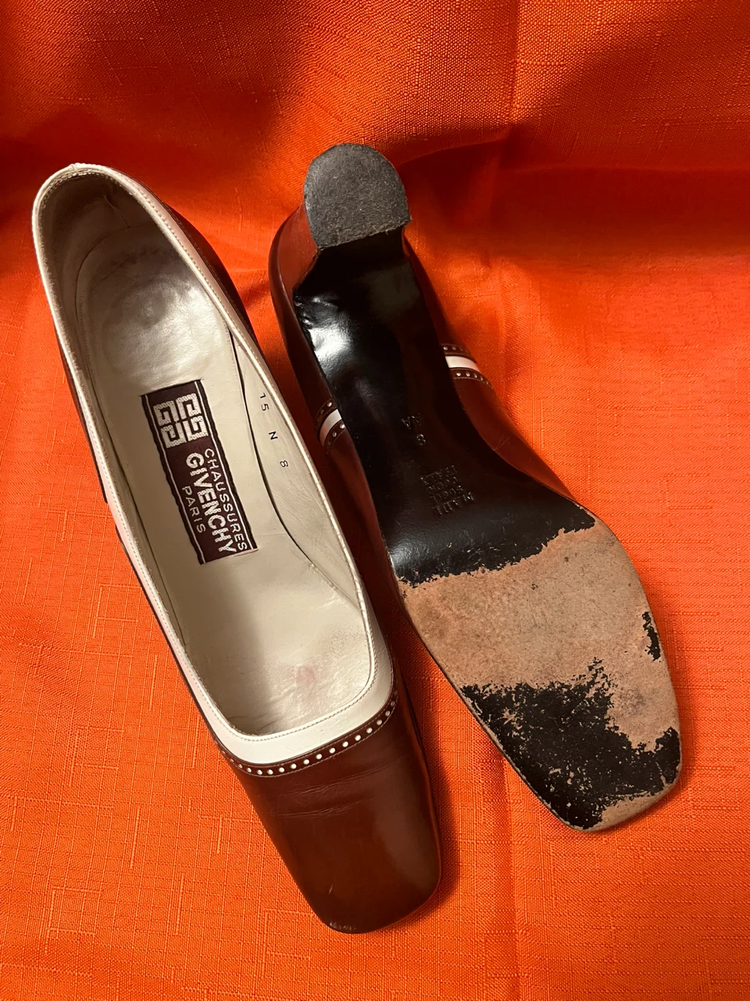 Givenchy Paris Brown & White Leather Heels - photo 5