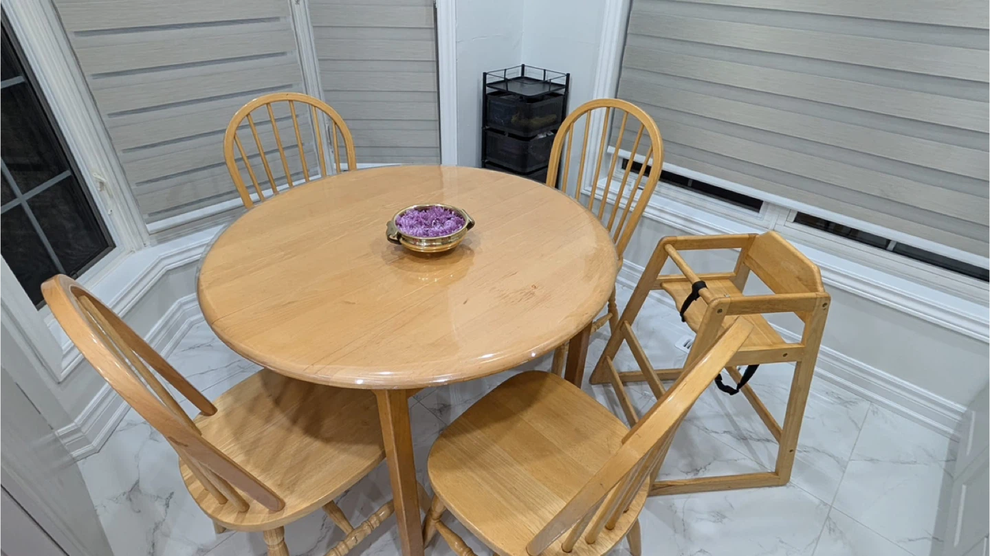 Wooden Round Dining Table with 4 Chairs and High Chair