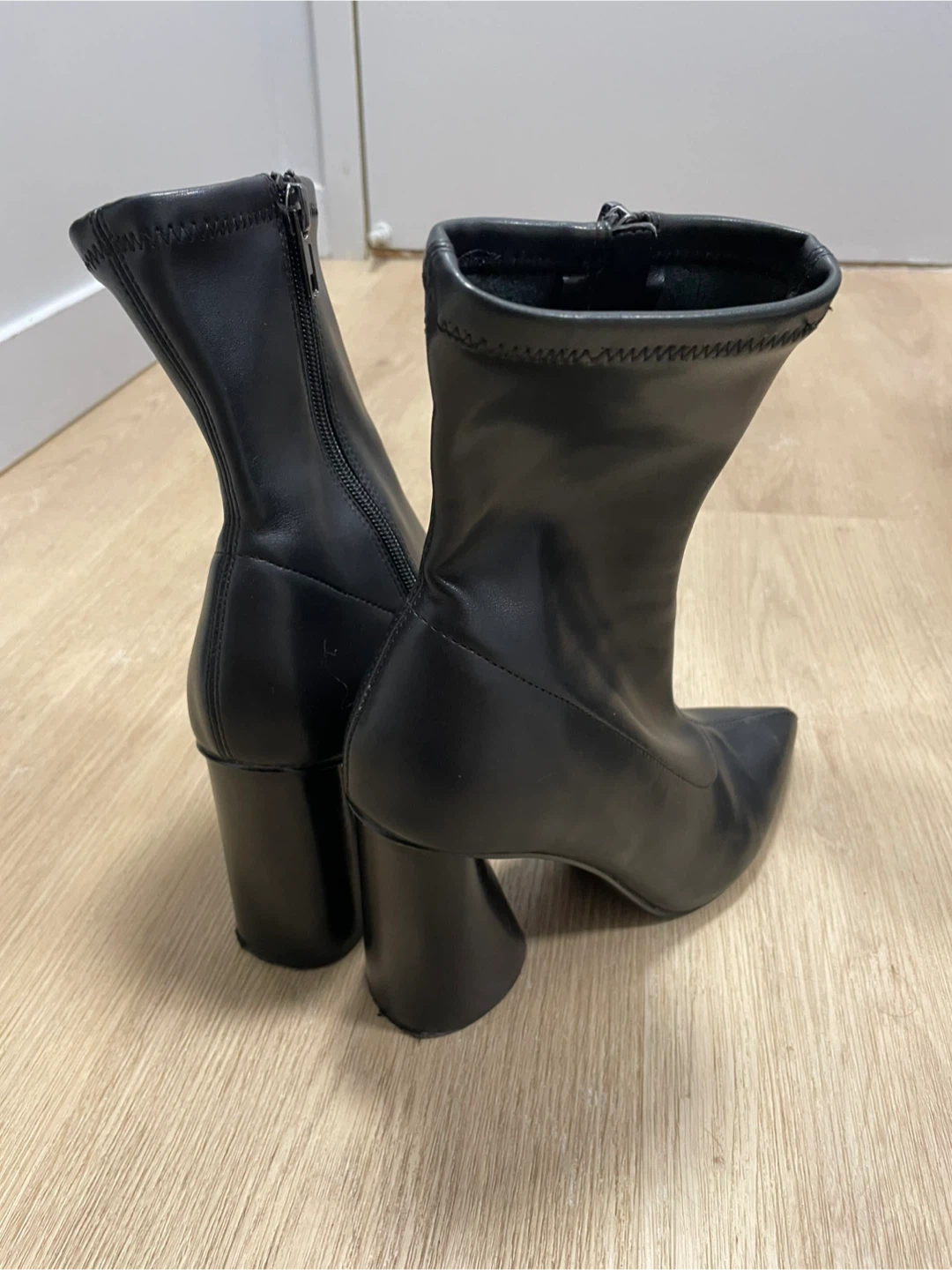 Steve Madden sock boots, size 7 - photo 2