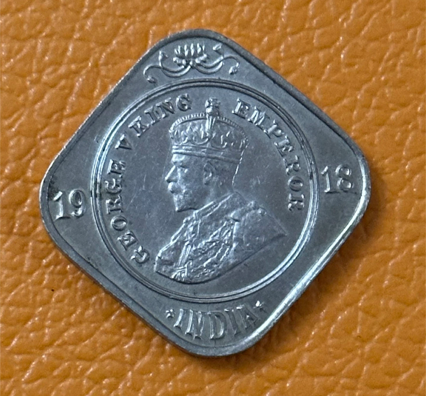 1918  Rare India 2 Annas Coin - photo 2