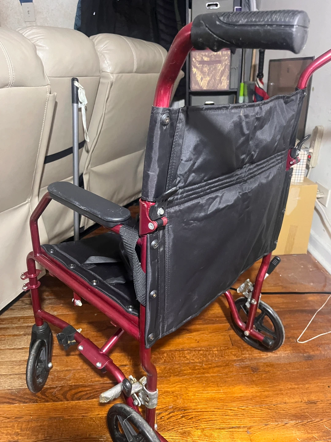 Red transporter wheelchair - photo 2