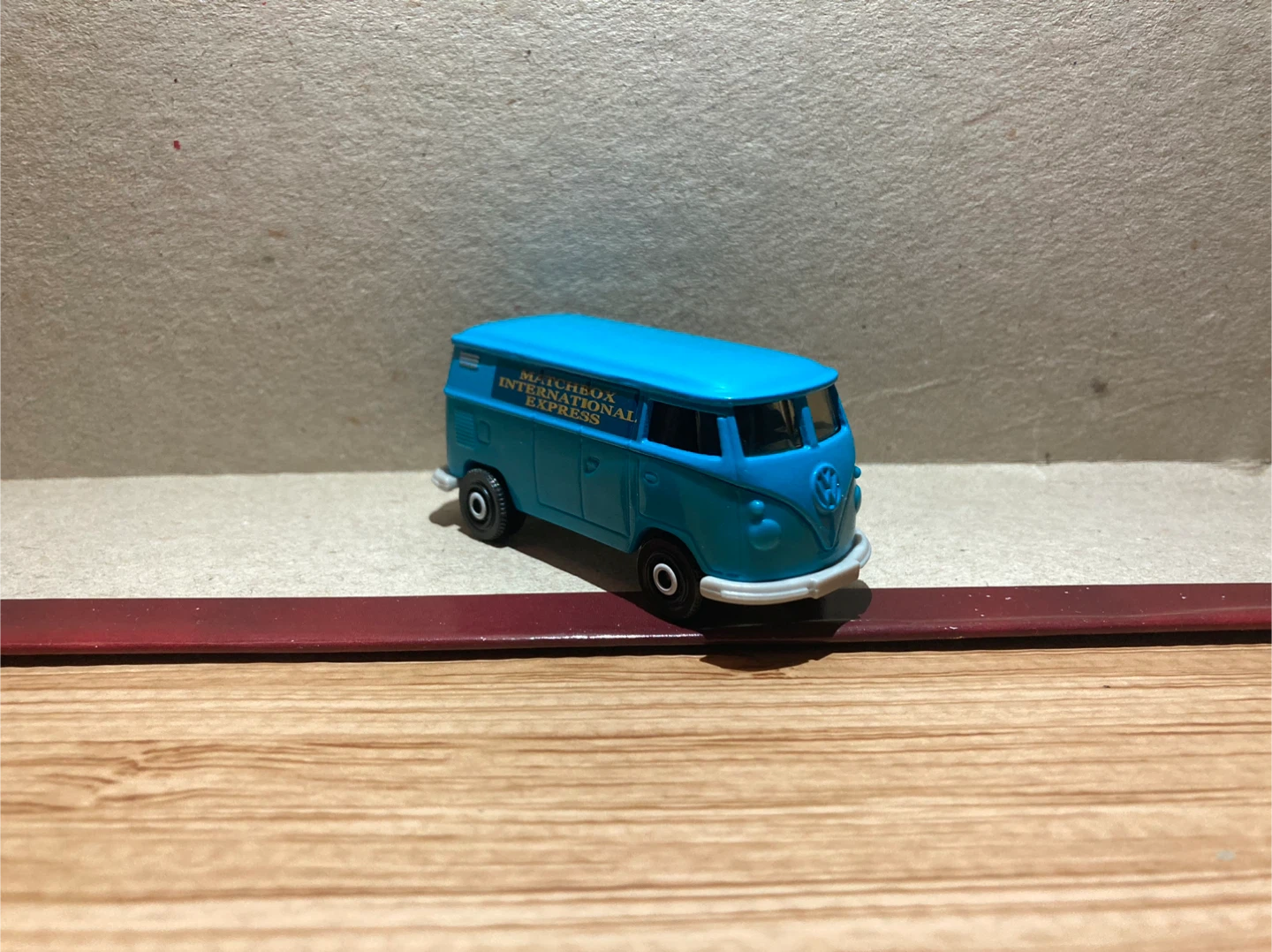 Matchbox Loose / Volkswagen Delivery Van