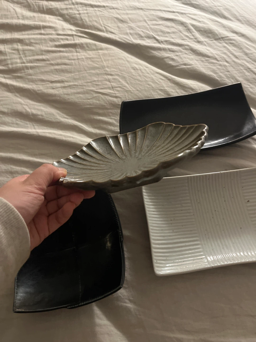 Set of 4 Japanese Ceramic Plates - photo 4