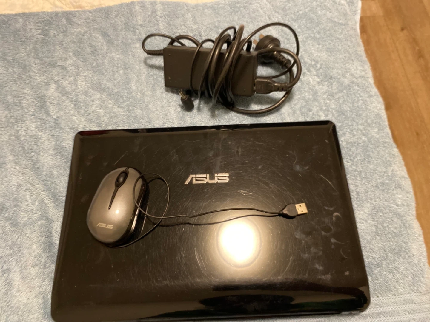 ASUS X42J Laptop
