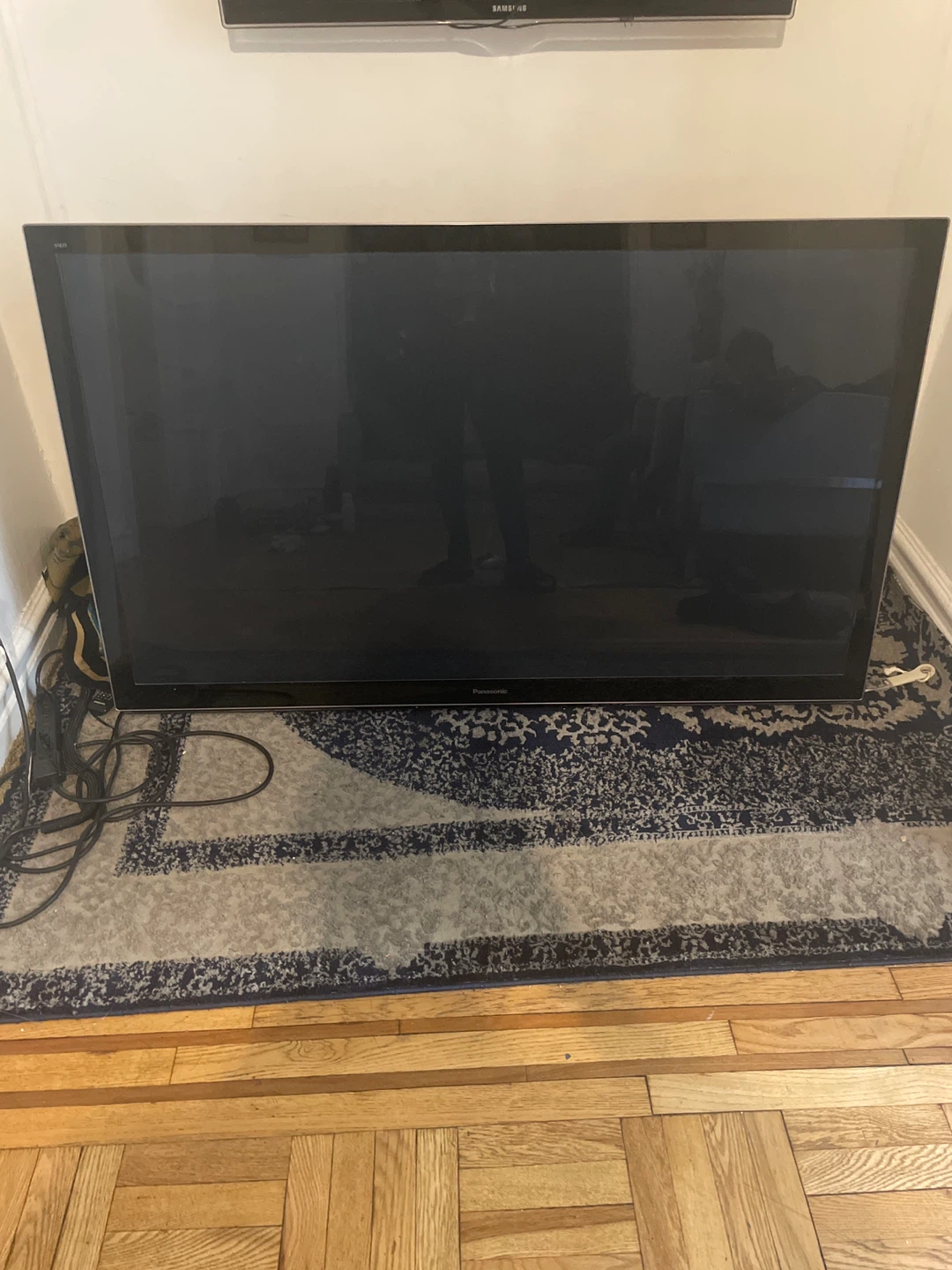 Panasonic Flat Screen HD TV - photo 4